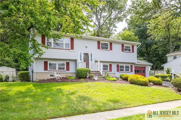 $649,000 | 18 Kierst Street, Sayreville, NJ 08859
