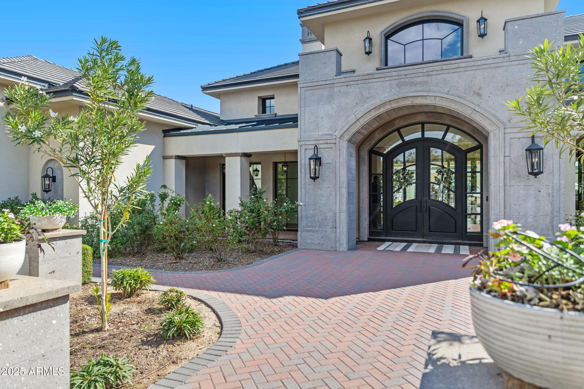 20623 East Cloud Road Queen Creek, AZ 85142 - Photo 9 of 115 a front view of a house