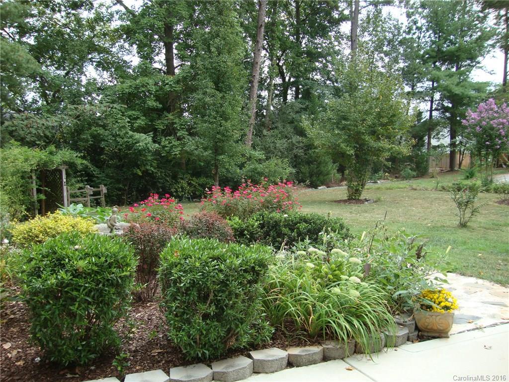344 Ridge Drive Mount Holly, NC 28120 - Photo 3 of 24