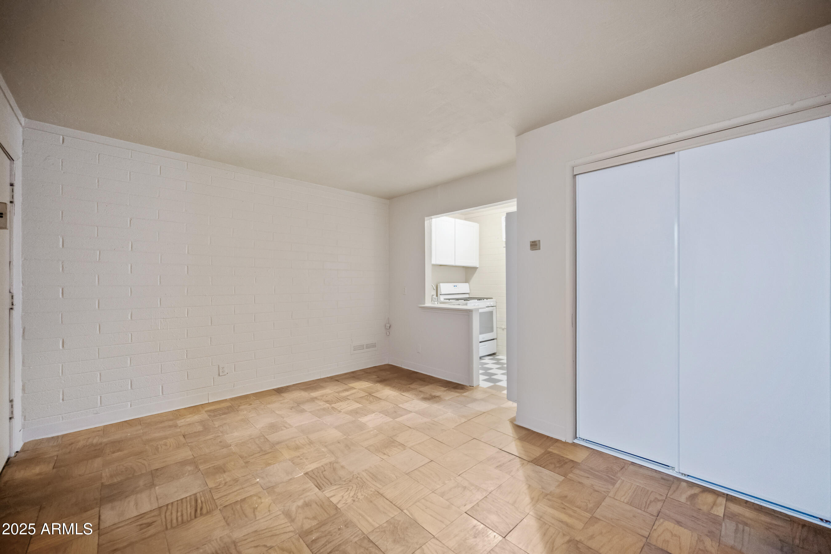 343 West Portland Street, Unit 5 Phoenix, AZ 85003 - Photo 6 of 10 a view of an empty room