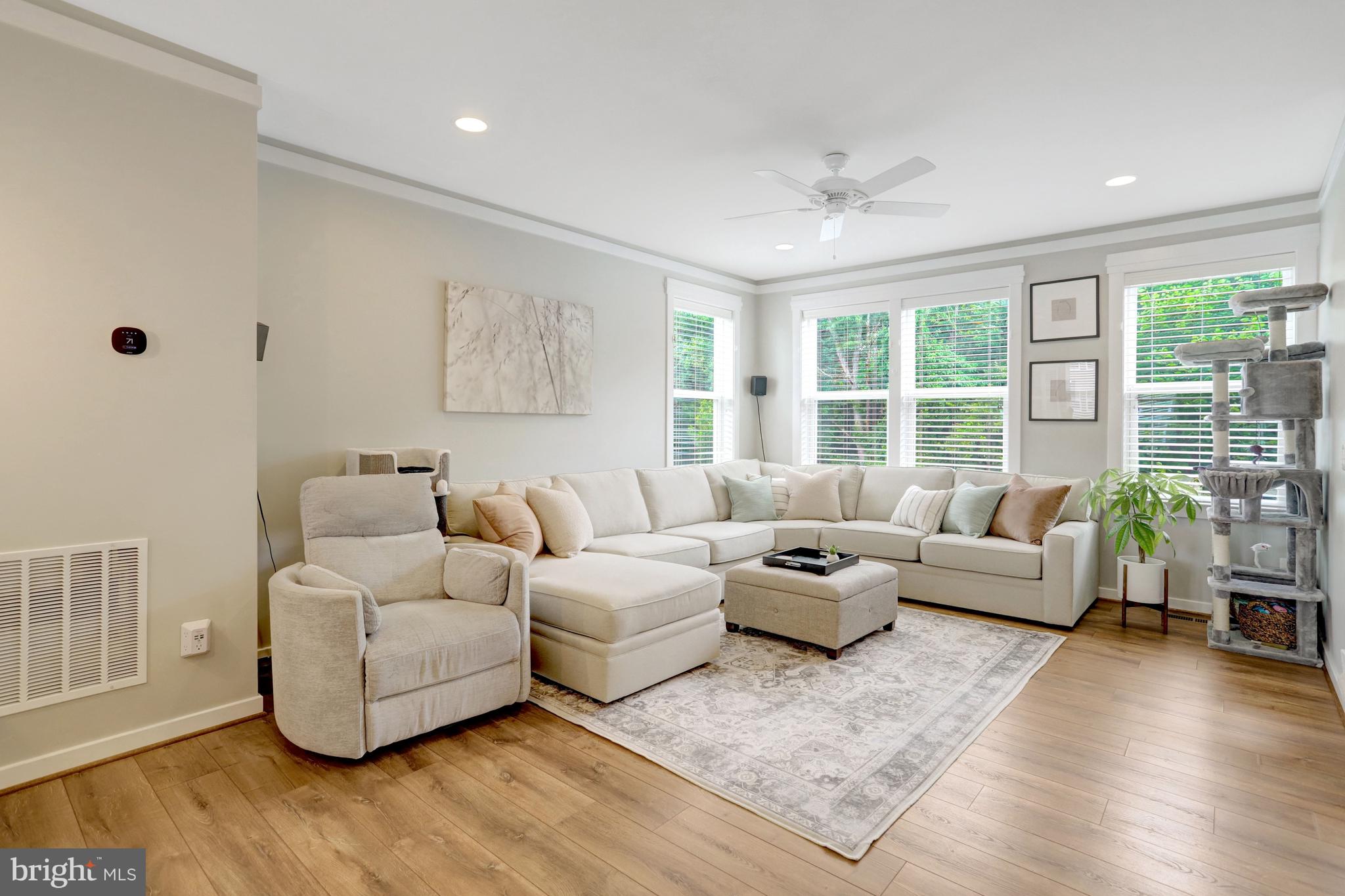 9180 Snowden Ashford Road Lorton, VA 22079 - Photo 11 of 28 a living room with furniture and windows