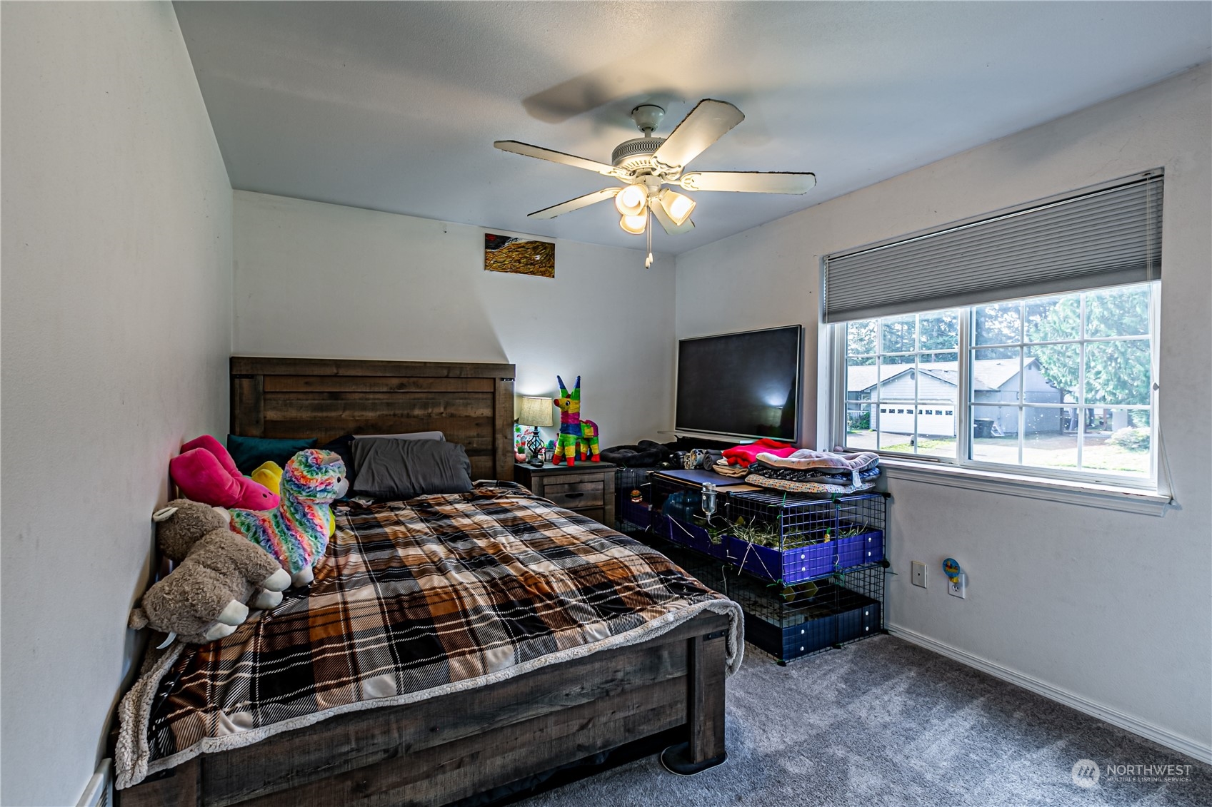 604 Nieland Loop Southeast Rainier, WA 98576 - Photo 23 of 37