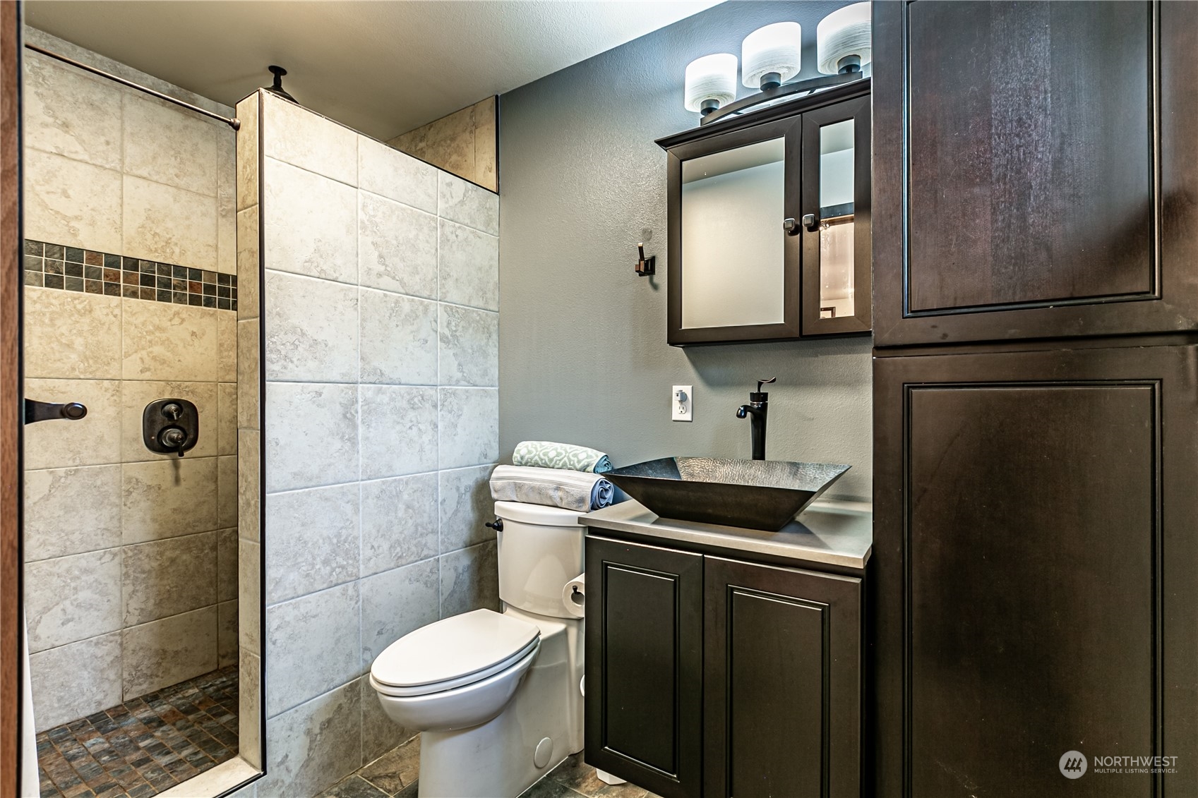 604 Nieland Loop Southeast Rainier, WA 98576 - Photo 30 of 37