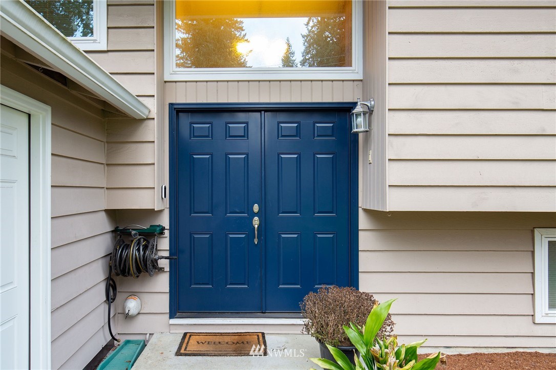 15511 Cascadian Way Bothell, WA 98012 - Photo 2 of 29 Gallery Image 2