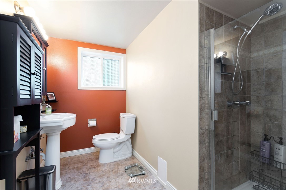 15511 Cascadian Way Bothell, WA 98012 - Photo 26 of 29 Gallery Image 26