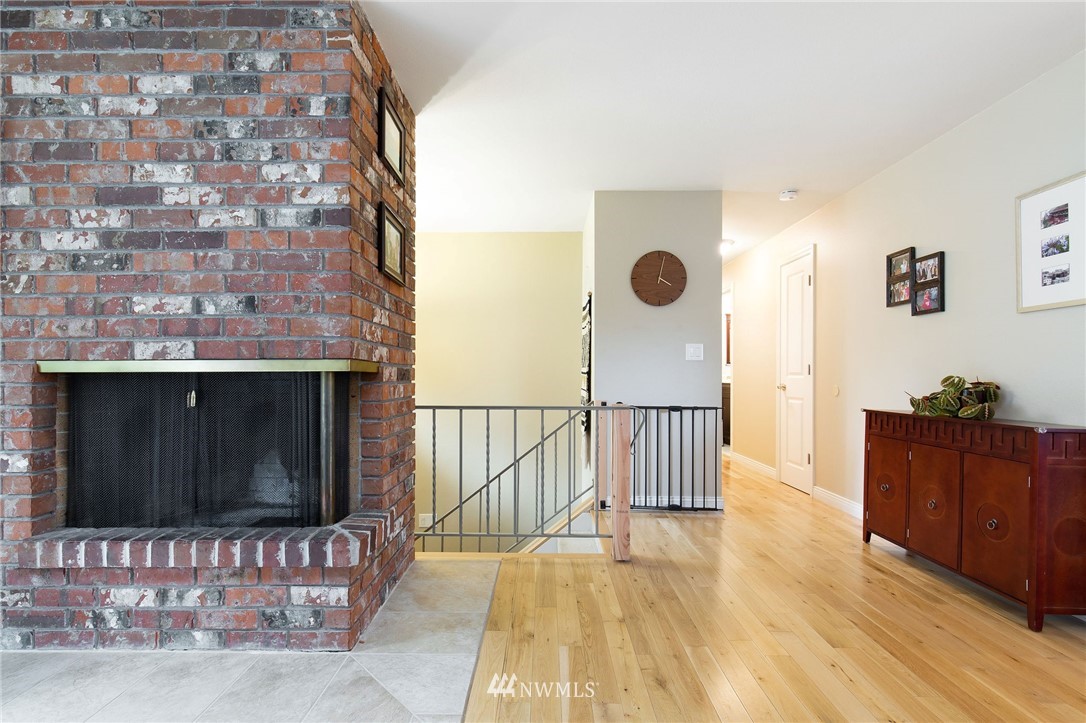 15511 Cascadian Way Bothell, WA 98012 - Photo 4 of 29 Gallery Image 4