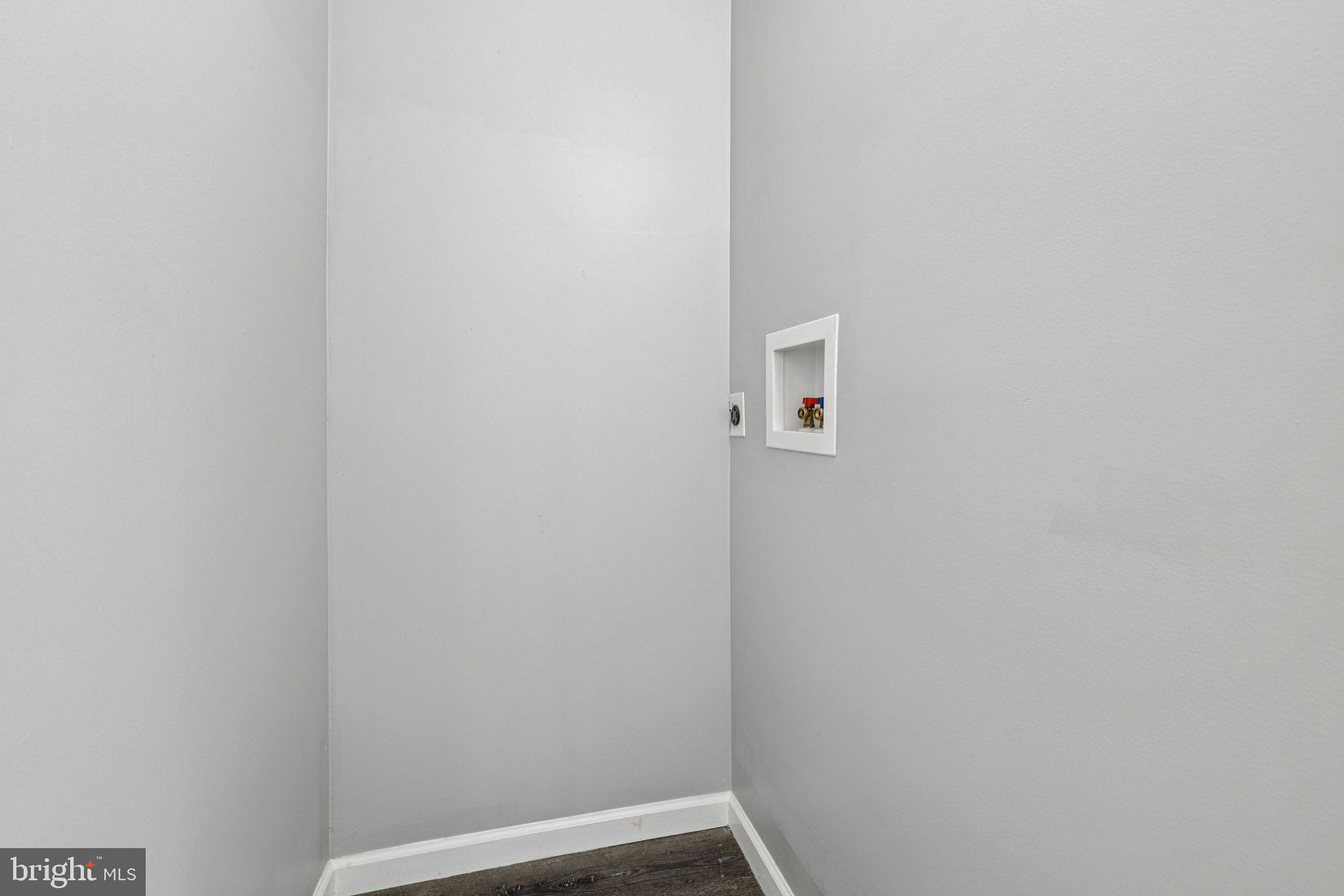 816 North Port Street Baltimore, MD 21205 - Photo 17 of 24