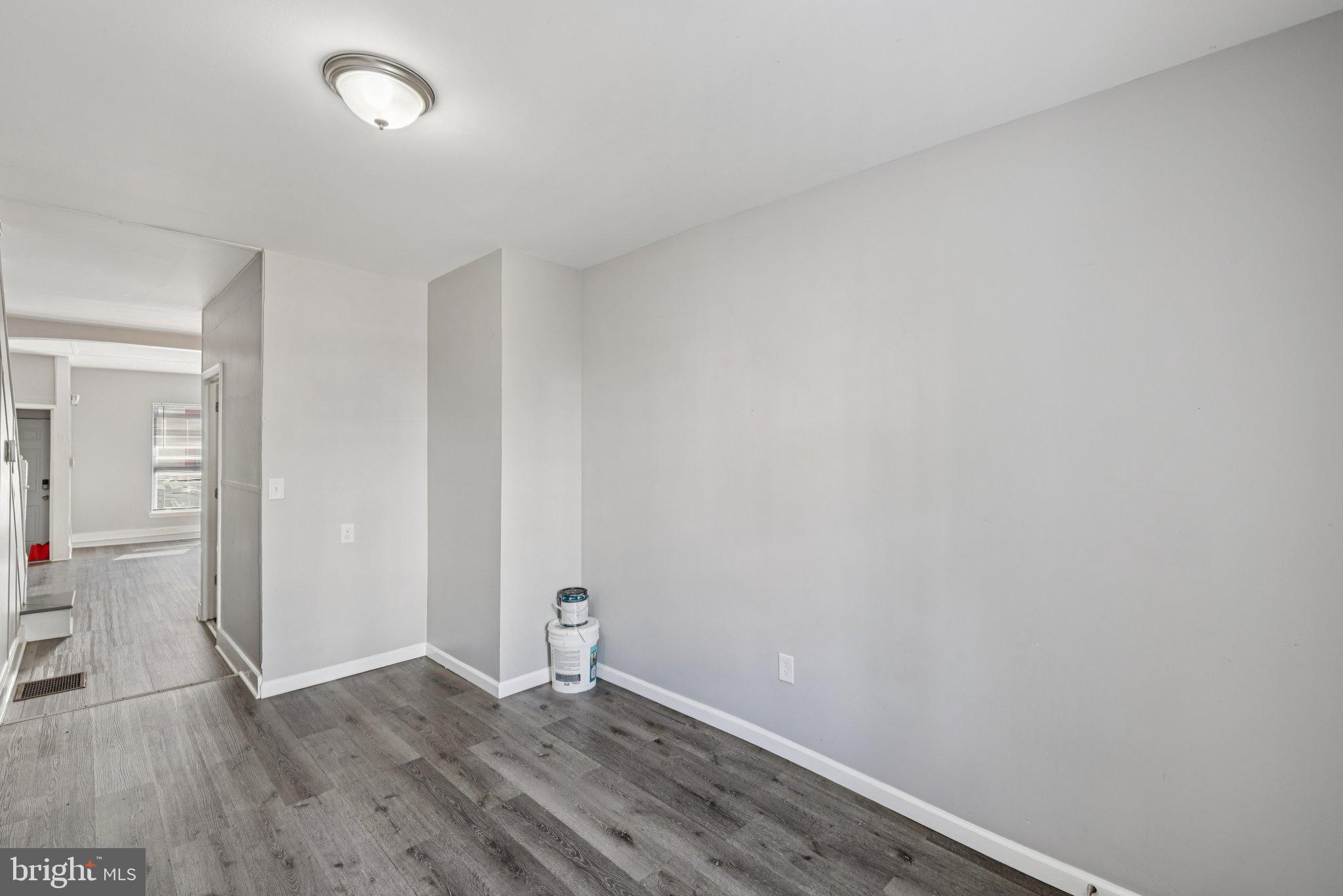 816 North Port Street Baltimore, MD 21205 - Photo 9 of 24