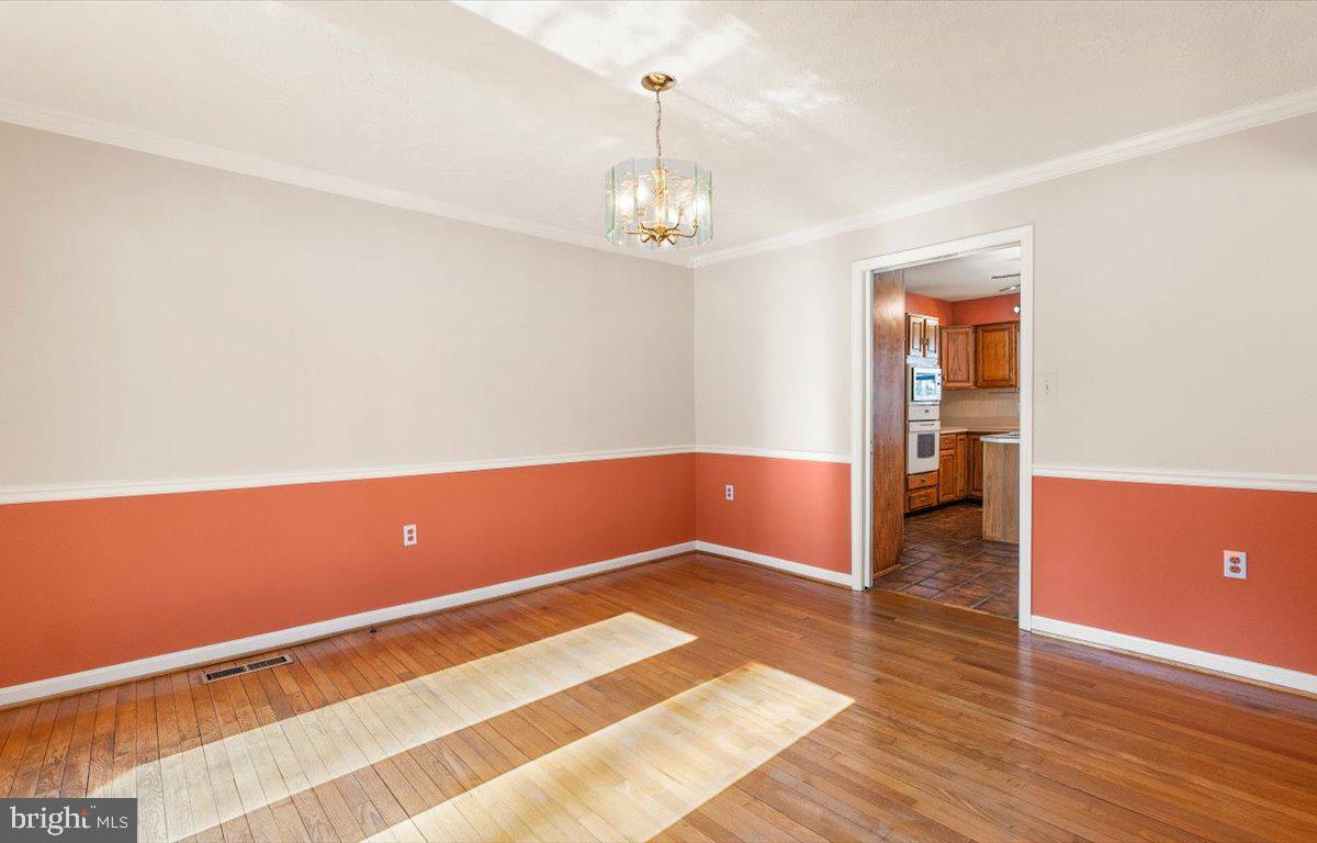 12620 Kahns Road Manassas, VA 20112 - Photo 20 of 68 Formal dining room