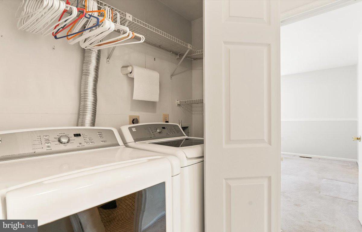 12620 Kahns Road Manassas, VA 20112 - Photo 41 of 68 Laundry room