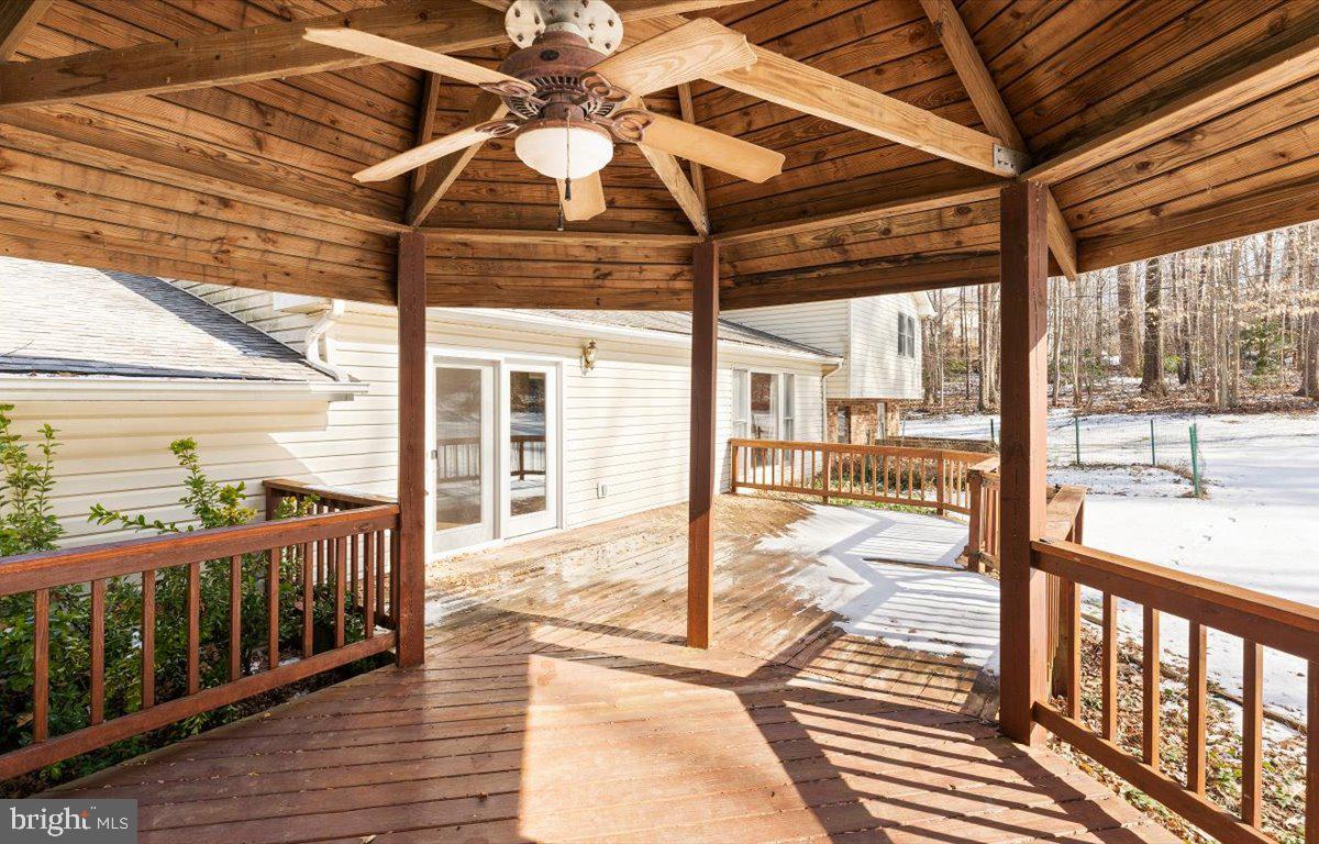 12620 Kahns Road Manassas, VA 20112 - Photo 50 of 68 Gazebo with ceiling fan