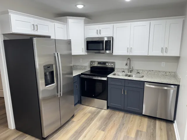 $1,400 | 95 East Wyly Street, Unit A B C & D, Waverly, TN 37185