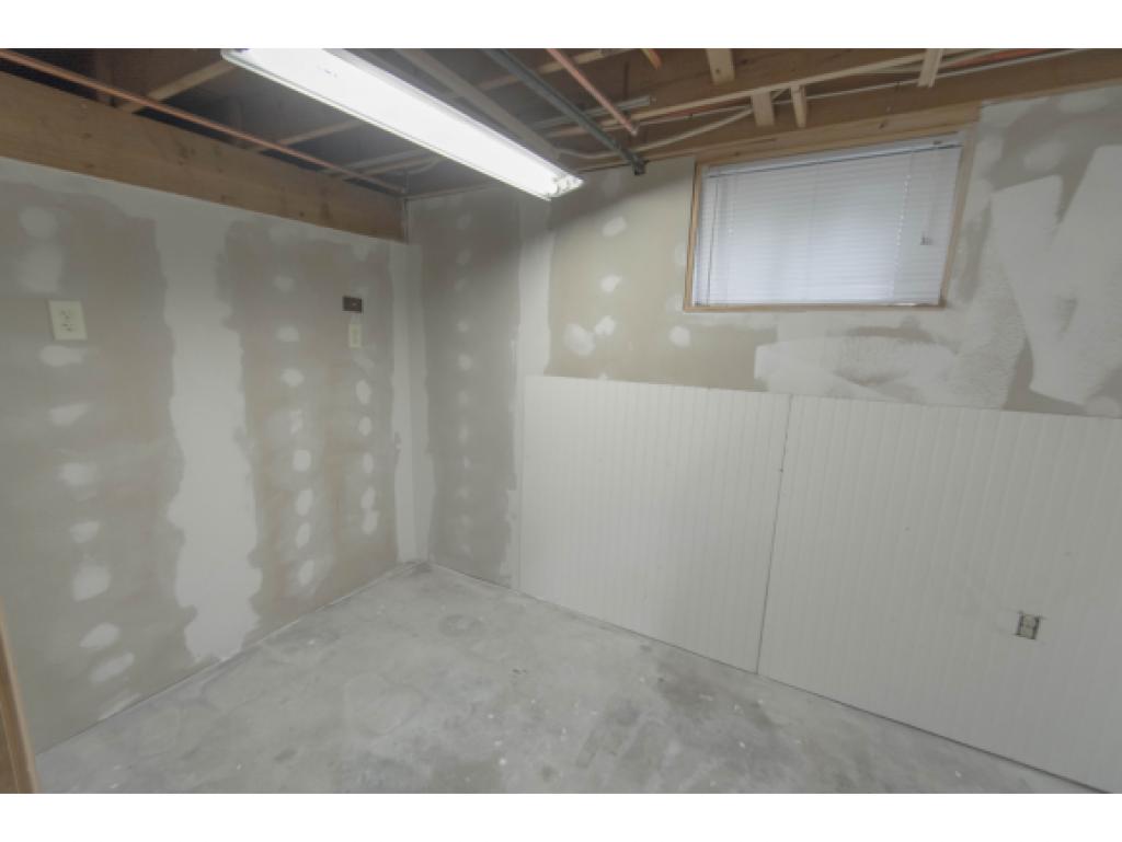 131 Ridgefield Drive Milford, NH 03055 - Photo 24 of 36 Gallery Image 24