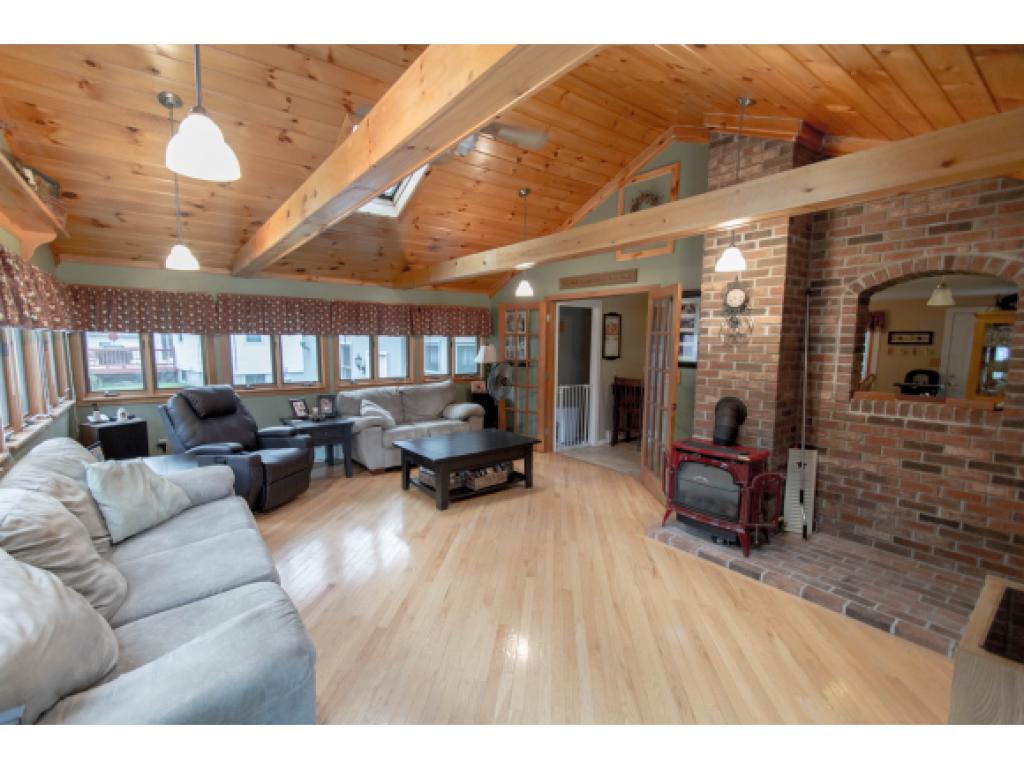 131 Ridgefield Drive Milford, NH 03055 - Photo 4 of 36 Gallery Image 4