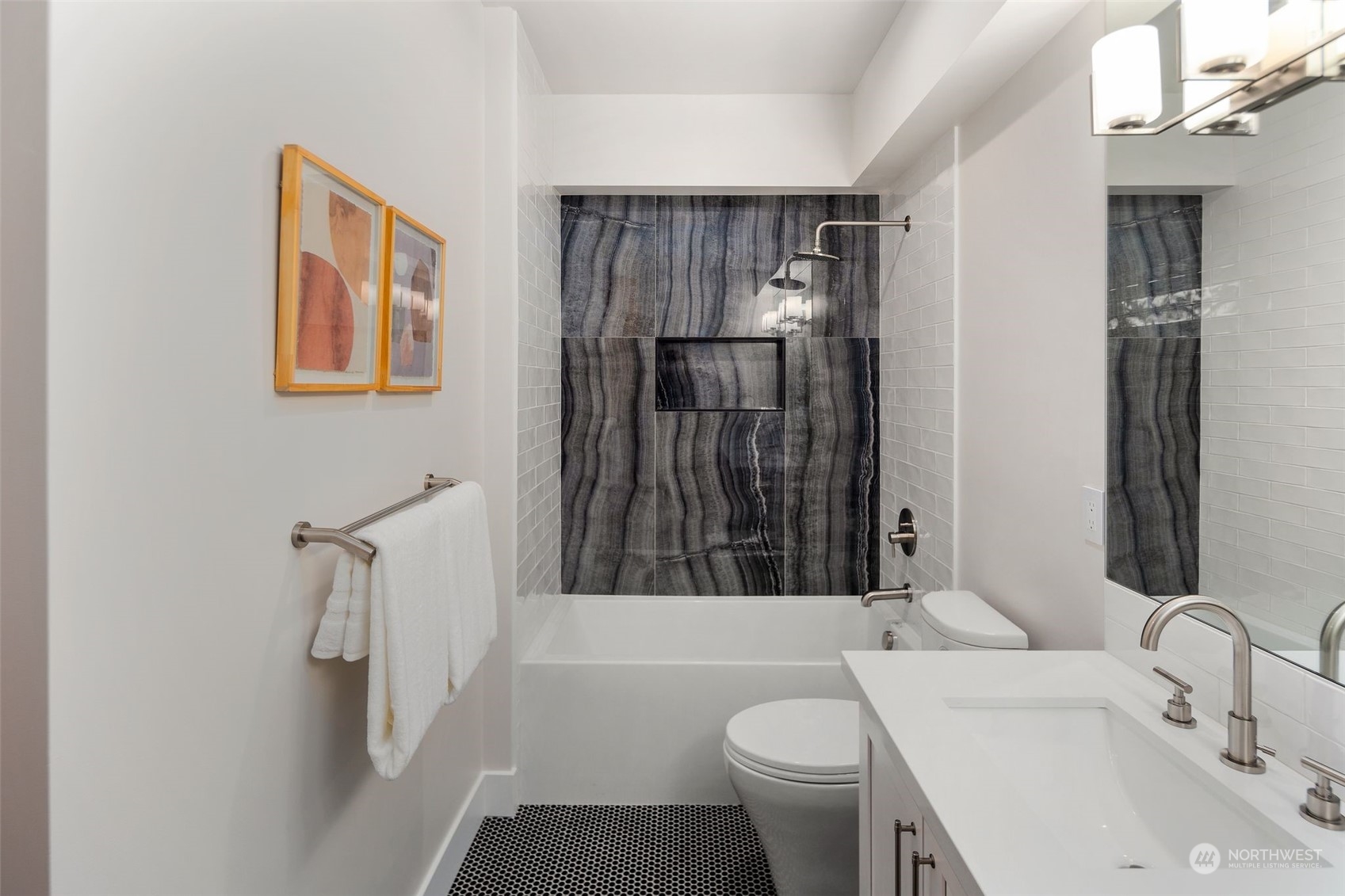 6601 39th Avenue Southwest Seattle, WA 98136 - Photo 30 of 40 a bathroom with a sink toilet and shower
