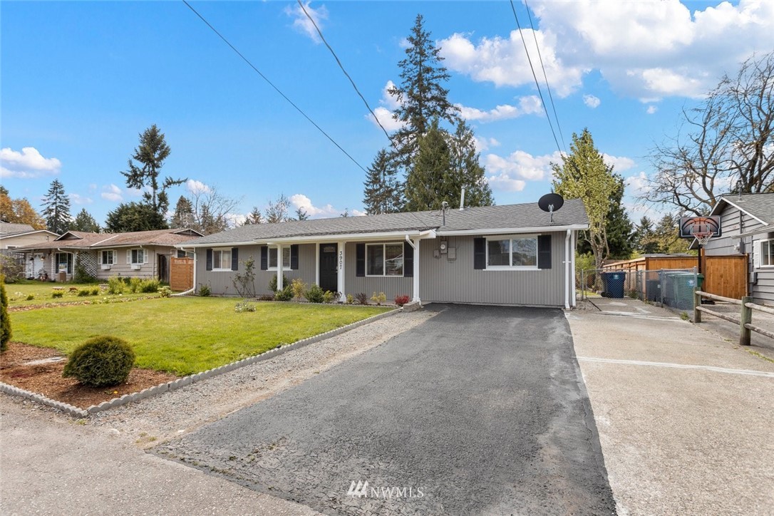 3907 Northeast 22nd Street Renton, WA 98056 - Photo 2 of 27