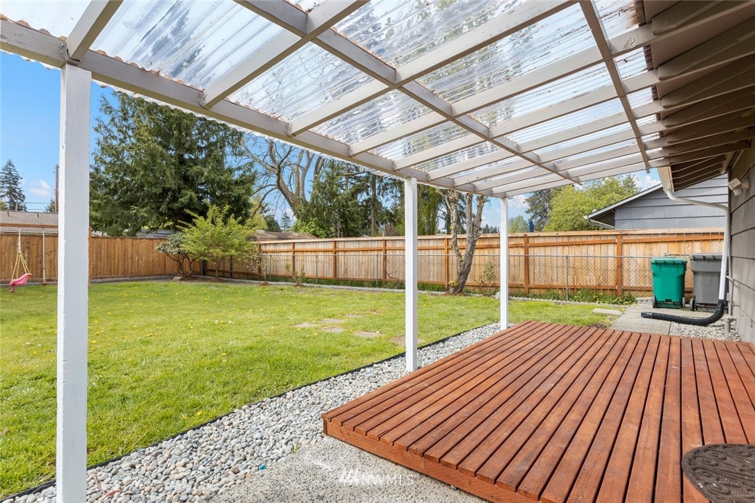 3907 Northeast 22nd Street Renton, WA 98056 - Photo 24 of 27