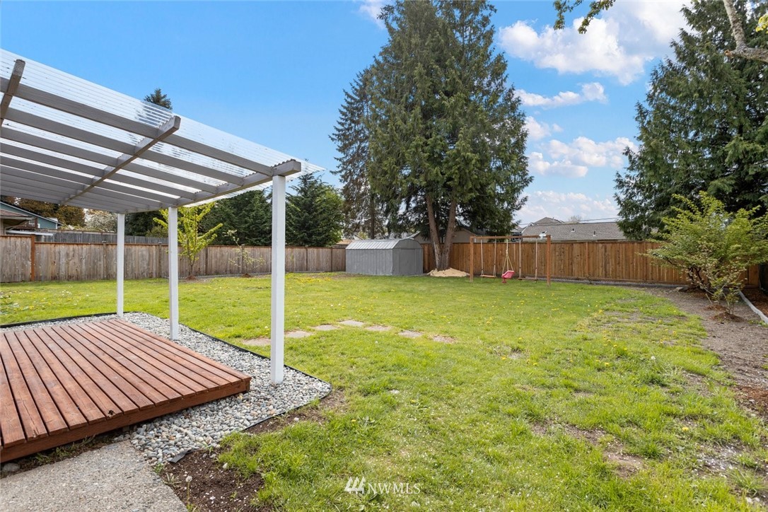 3907 Northeast 22nd Street Renton, WA 98056 - Photo 25 of 27