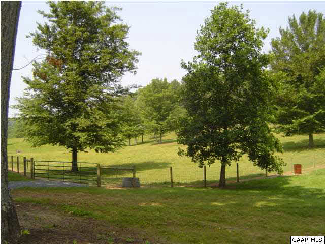 5674 Scuffletown Road Barboursville, VA 22923 - Photo 9 of 11 Gallery Image 9