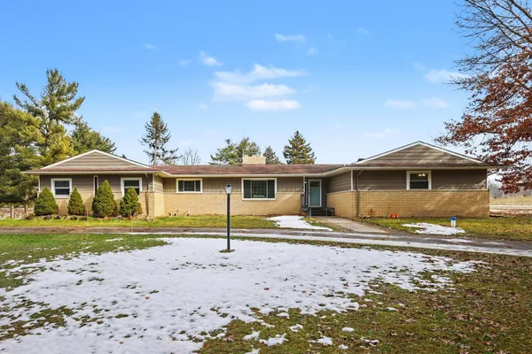 $599,900 | 1575 Kellogg Road, Brighton, MI 48114