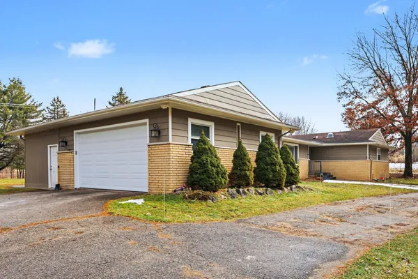 $599,900 | 1575 Kellogg Road, Brighton, MI 48114