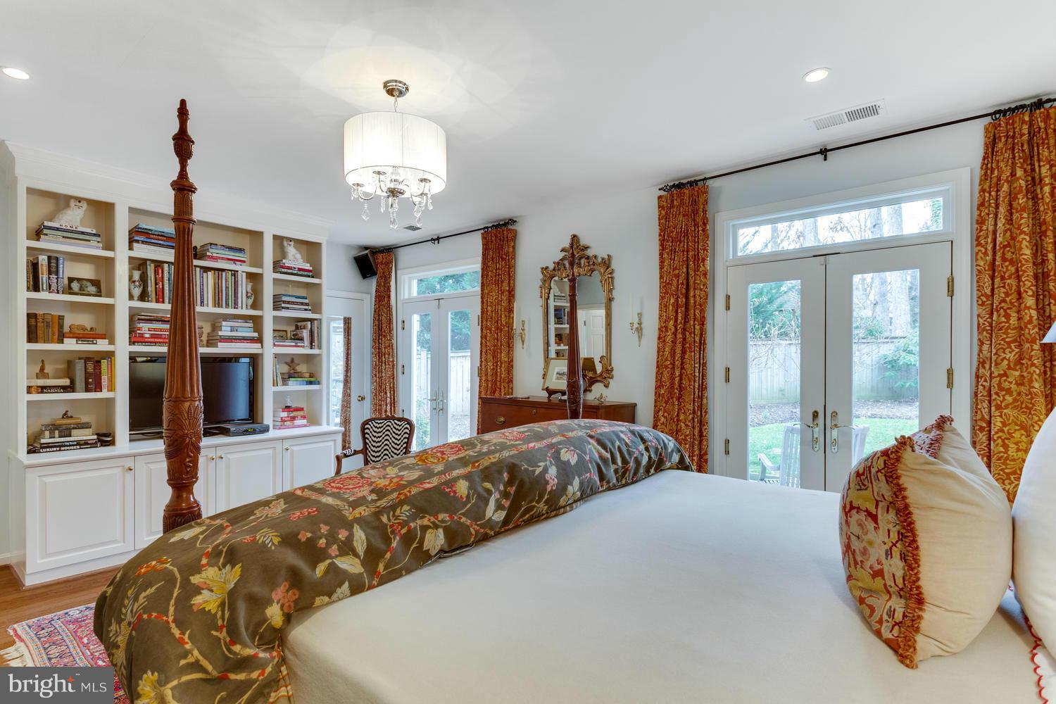 5931 Oakdale Road McLean, VA 22101 - Photo 22 of 30 Bedroom (Master)