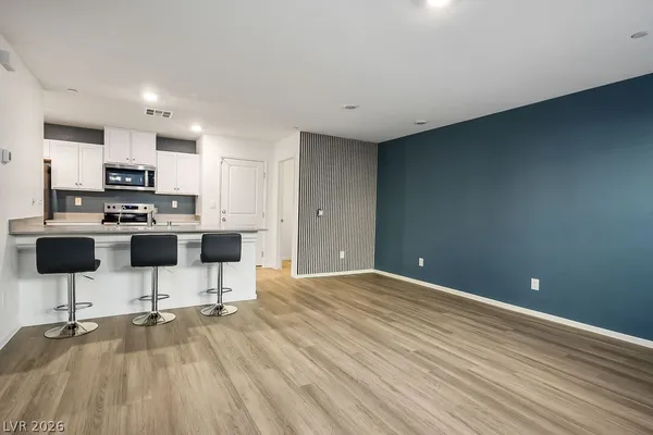 $1,925 | 6953 Ashton Ridge Street, Las Vegas, NV 89166