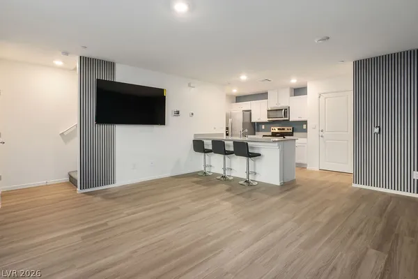 $1,925 | 6953 Ashton Ridge Street, Las Vegas, NV 89166