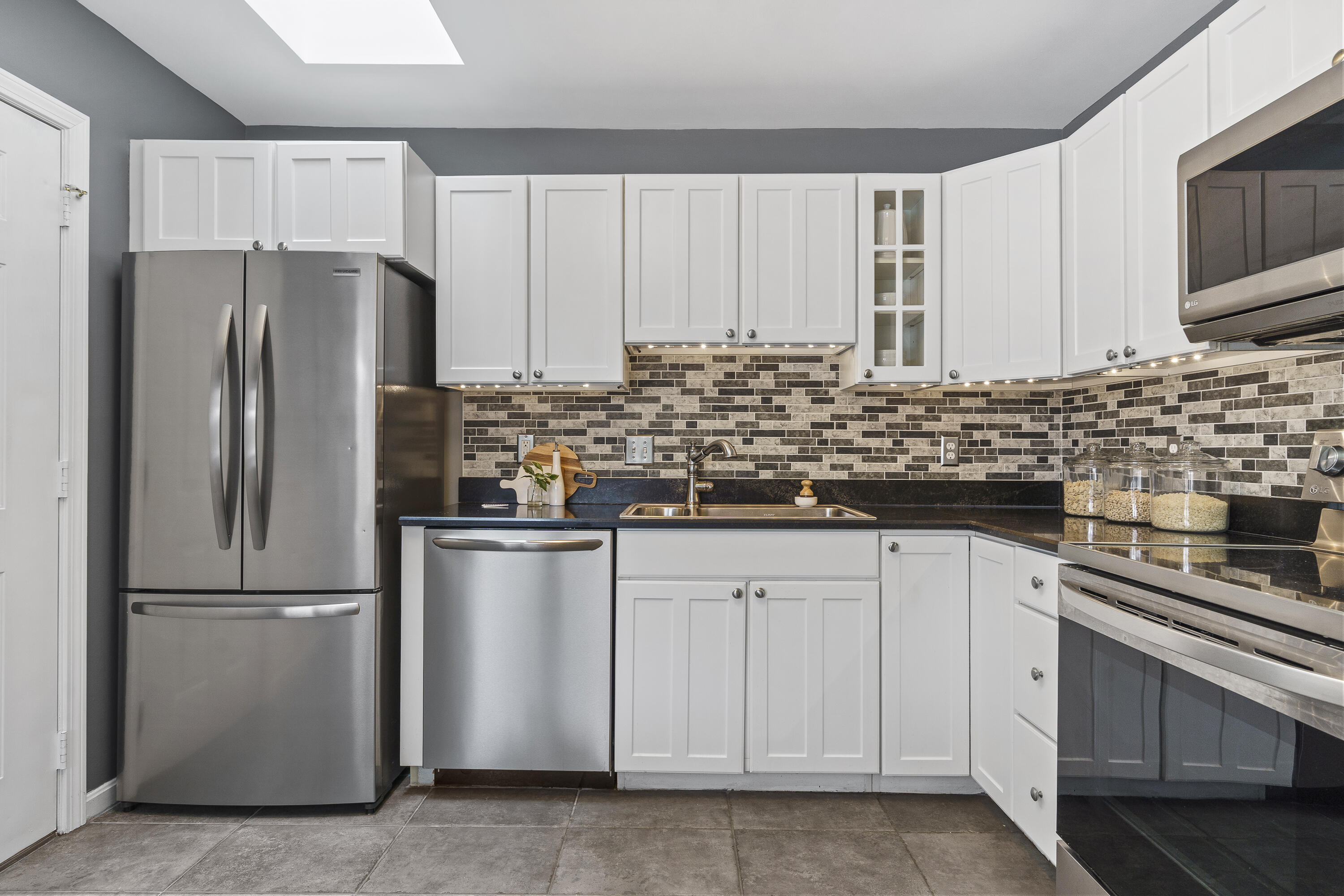 43 Foreside Common Road, Unit 43A Falmouth, ME 04105 - Photo 15 of 47 25-43 Foreside Commons Dr, Falmouth, ME-