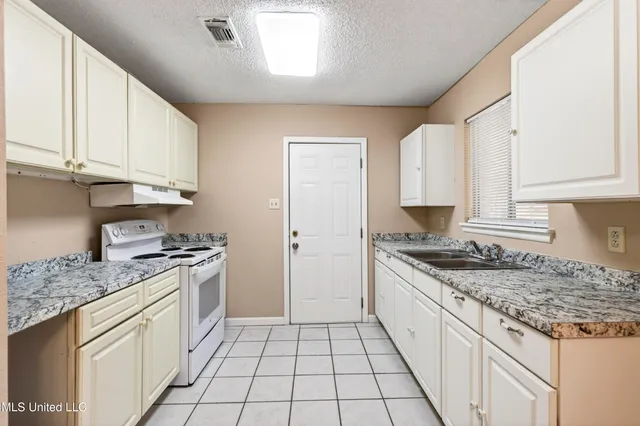 $119,000 | 3815 Pineview Drive, Pascagoula, MS 39581