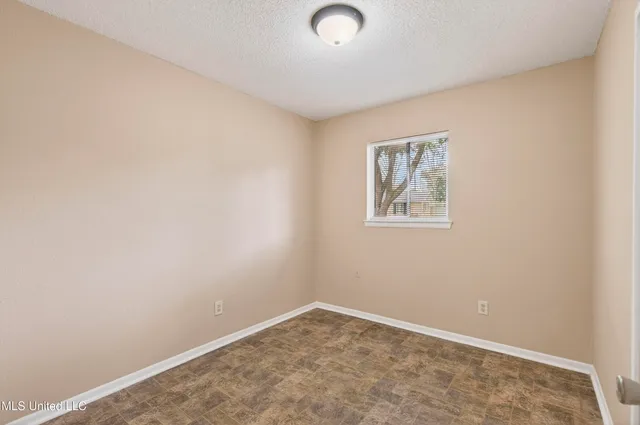 $119,000 | 3815 Pineview Drive, Pascagoula, MS 39581