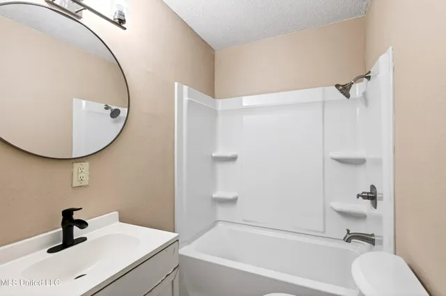 $119,000 | 3815 Pineview Drive, Pascagoula, MS 39581