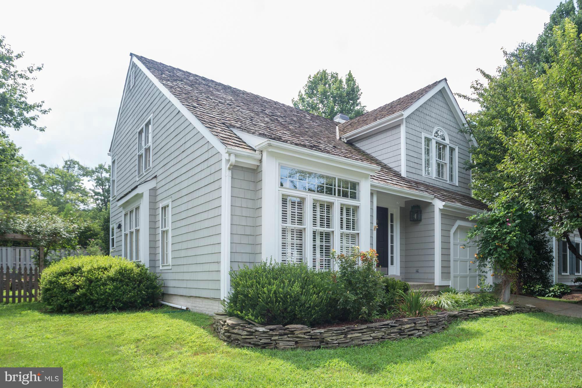 11607 Springhouse Place Reston, VA 20194 - Photo 28 of 28 Exterior (Front)