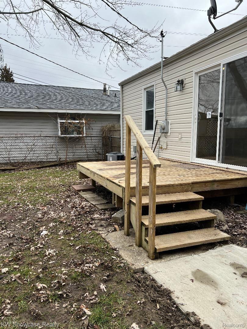 113 East Rutgers Avenue Pontiac, MI 48340 - Photo 4 of 15 Gallery Image 4