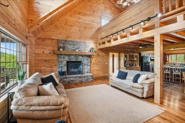 $999,999 | 154 Manley Hill Road, West Fairlee, VT 05045