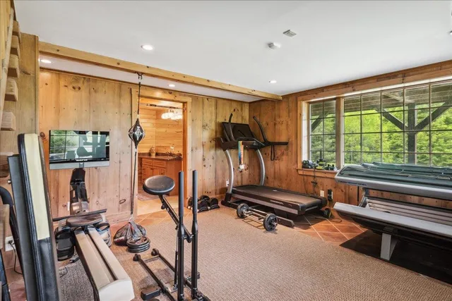 $999,999 | 154 Manley Hill Road, West Fairlee, VT 05045