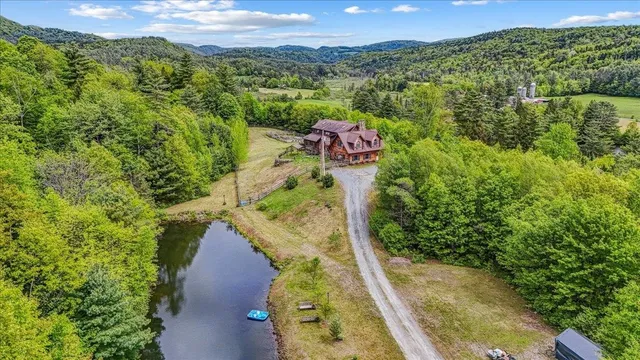 $999,999 | 154 Manley Hill Road, West Fairlee, VT 05045