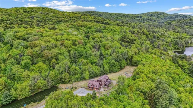 $999,999 | 154 Manley Hill Road, West Fairlee, VT 05045