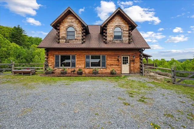 $999,999 | 154 Manley Hill Road, West Fairlee, VT 05045