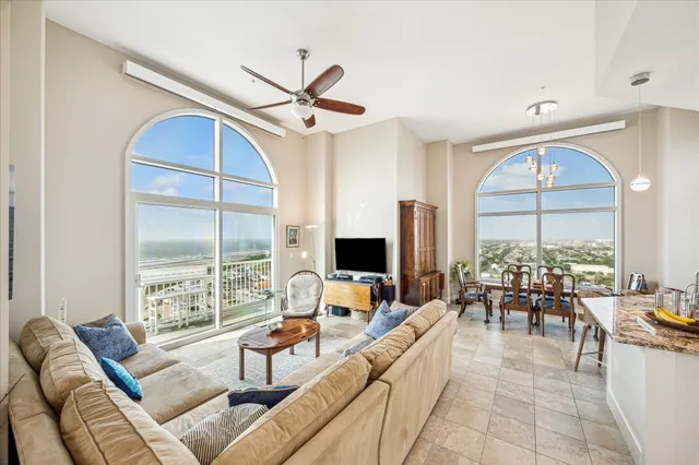 $1,390,000 | 500 Seawall Boulevard, Unit 1401, Galveston, TX 77550