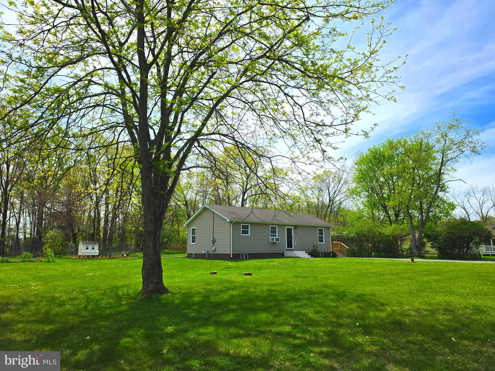 52 James Allen Lane Summit Point, WV 25446 - Photo 3 of 32