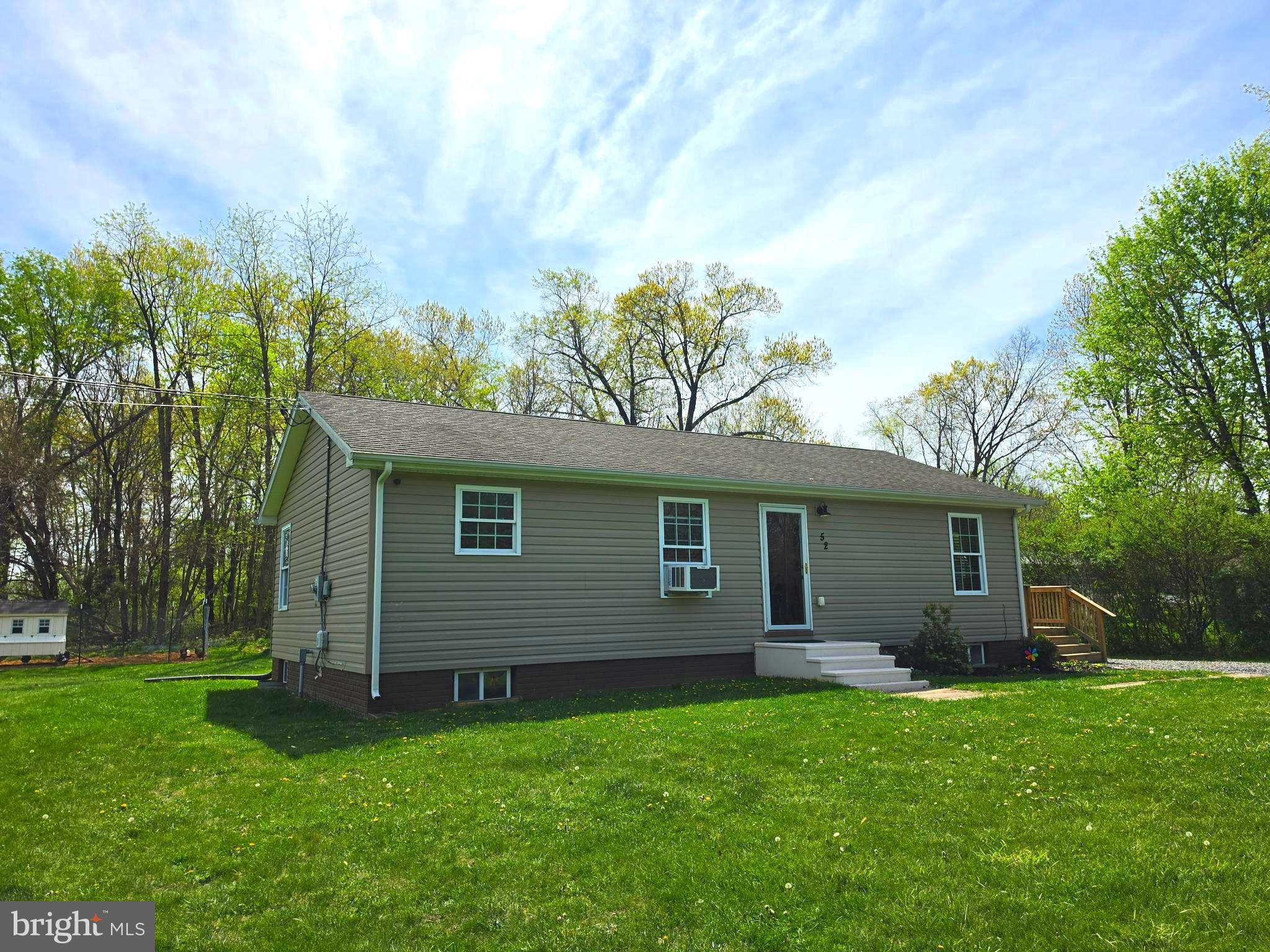 52 James Allen Lane Summit Point, WV 25446 - Photo 4 of 32