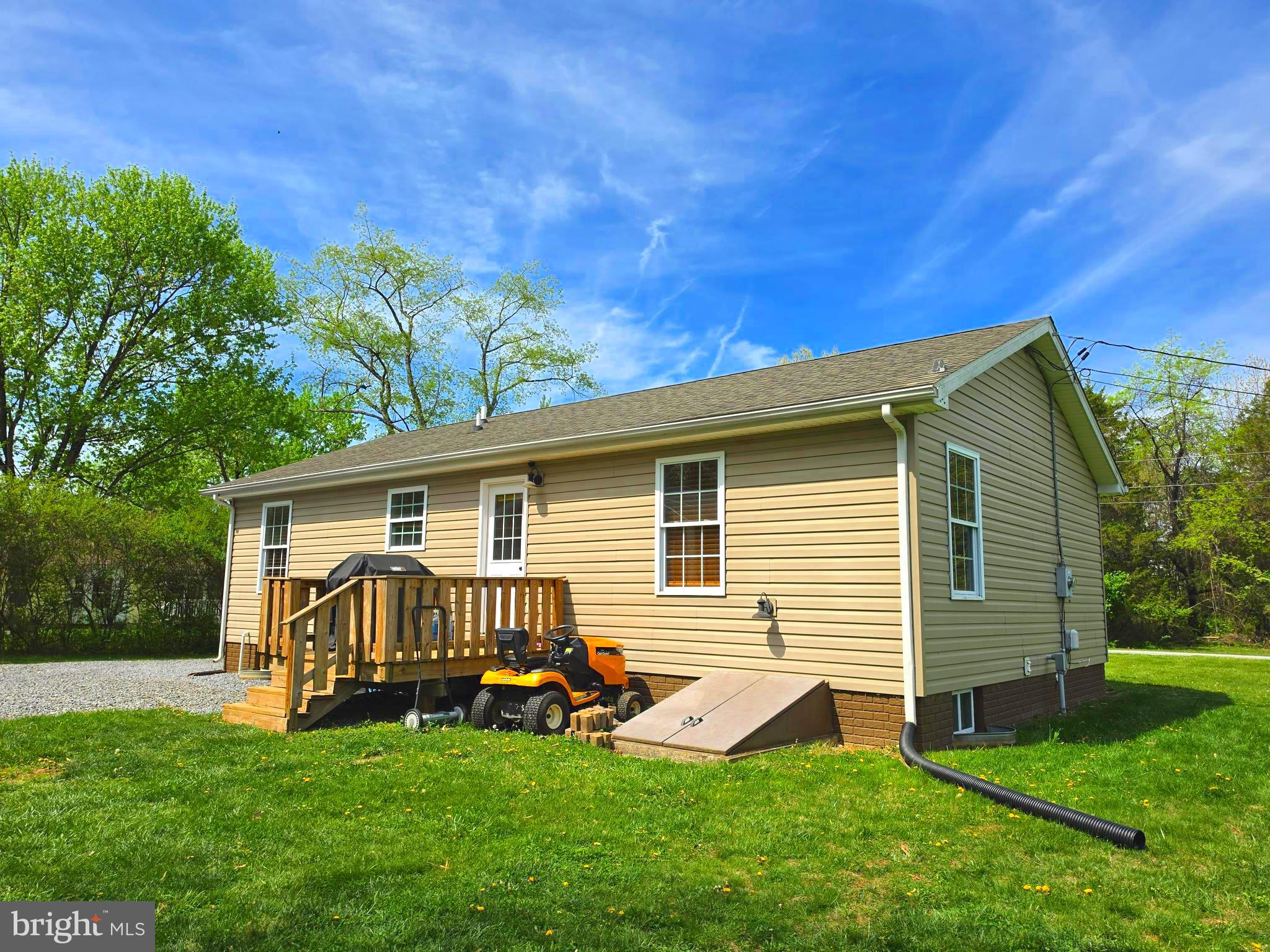 52 James Allen Lane Summit Point, WV 25446 - Photo 6 of 32