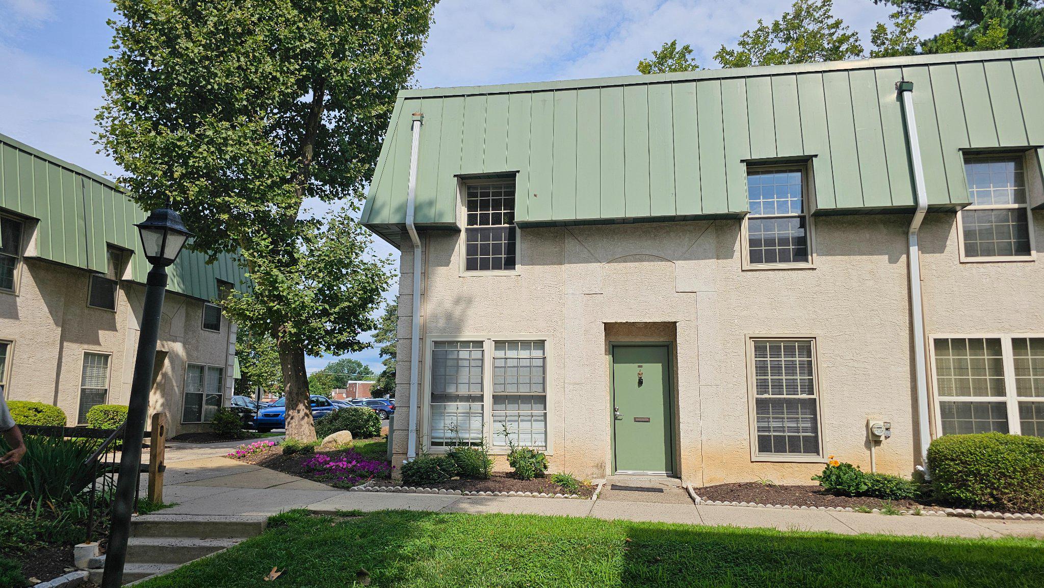 441 Tomlinson Road, Unit H1 Philadelphia, PA 19116 - Photo 3 of 31 Front View