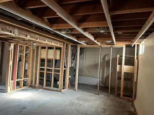 a view of walk in closet