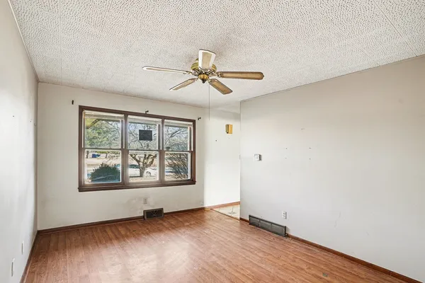 $198,000 | 1124 West Hawkins Street, Kankakee, IL 60901