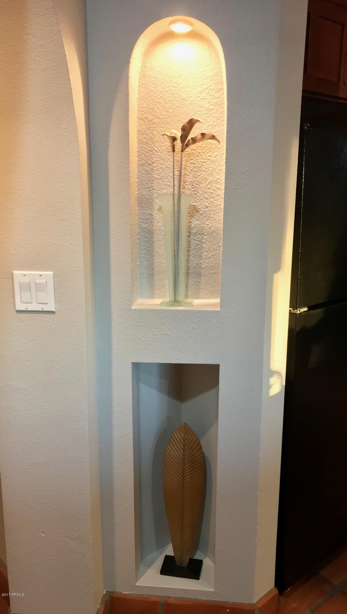 2917 East Bloomfield Road Phoenix, AZ 85032 - Photo 30 of 32 Art niche 2