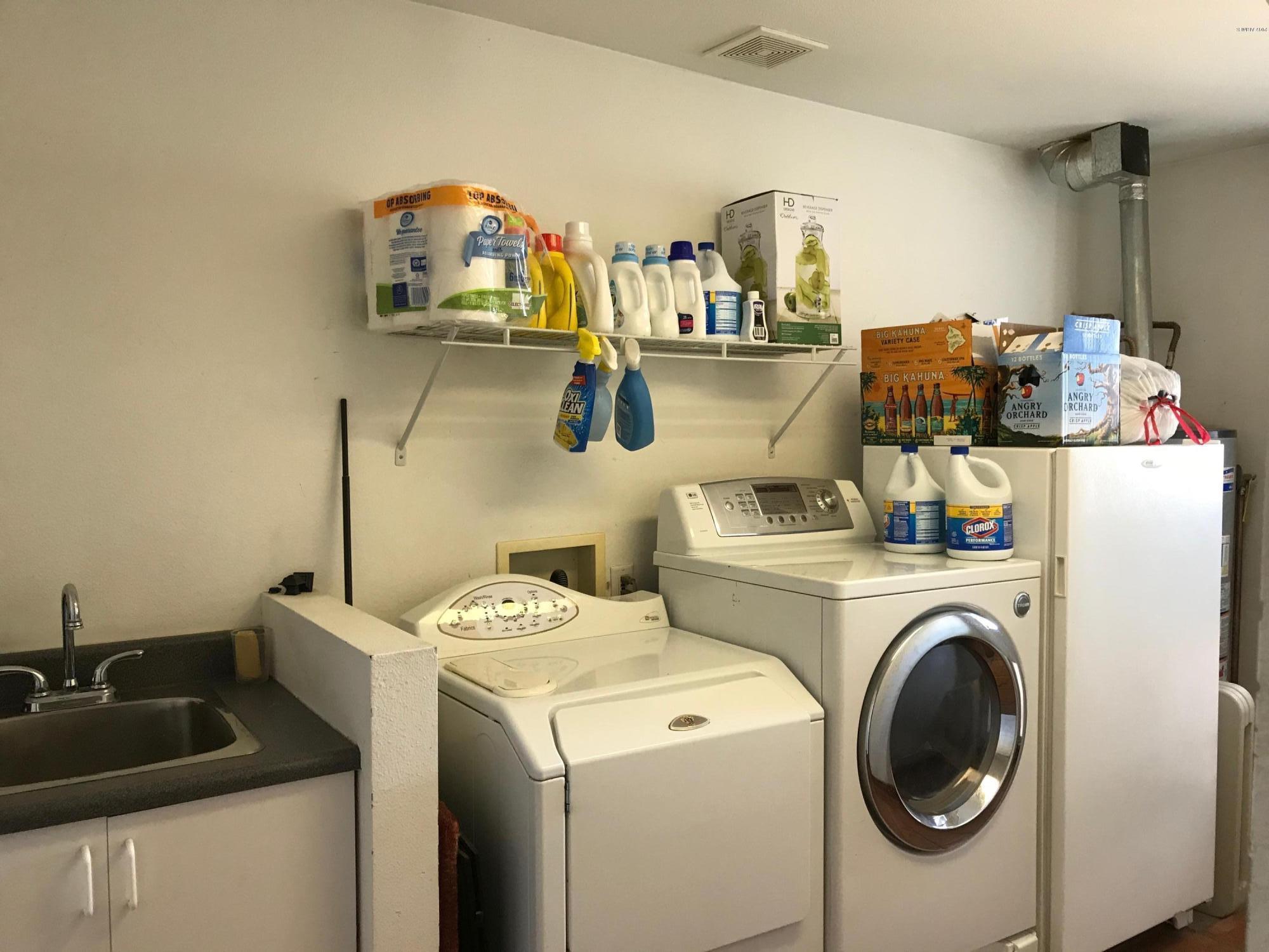 2917 East Bloomfield Road Phoenix, AZ 85032 - Photo 10 of 32 Laundry 1