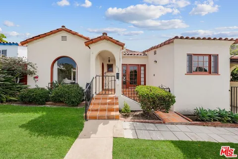 $2,295,000 | 822 Pine Street, Santa Monica, CA 90405