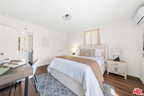 $2,295,000 | 822 Pine Street, Santa Monica, CA 90405